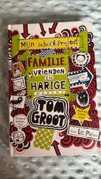 Deel 12 Tom Groot - Familie, vrienden en harige wezens, Ophalen of Verzenden, Zo goed als nieuw, Liz Pichon
