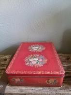 Rood blik met bloemen container made in england, Verzamelen, Blikken, Ophalen of Verzenden, Gebruikt, Overige