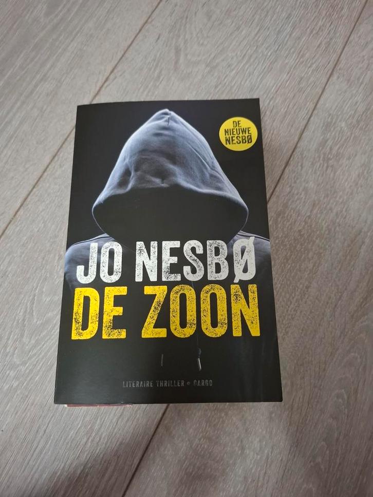 De zoon - Jo Nesbø, Boeken, Thrillers, Zo goed als nieuw, Scandinavië, Ophalen of Verzenden