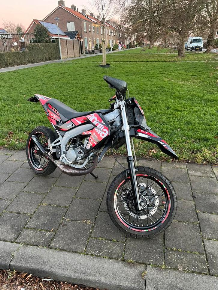 Aprillia sx50 stage 6 77cc schakelbrommer, Fietsen en Brommers, Brommers | Crossbrommers, Overige merken, Ophalen