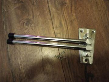 Handdoekenrekje beschikbaar voor biedingen