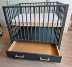 Grijze vierkante box met lade, Ophalen, Gebruikt, Vierkant, Lade