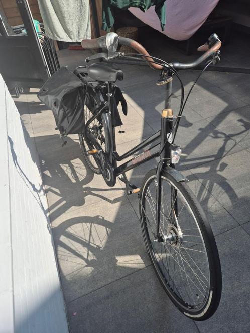 Sparta stadsfiets met fietstas, Fietsen en Brommers, Fietsen | Dames | Damesfietsen, Gebruikt, Overige merken, Versnellingen, Ophalen