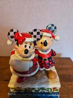 Disney Traditions Holiday Duet Mickey & Minnie, Verzamelen, Disney, Ophalen of Verzenden, Mickey Mouse, Zo goed als nieuw, Beeldje of Figuurtje