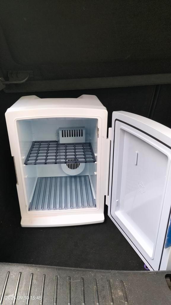 CAMPINGAZ FRIBORG Mini Koelkast 12V/230V  Topstaat & Compact, Witgoed en Apparatuur, Vriezers en Diepvrieskisten, Zo goed als nieuw