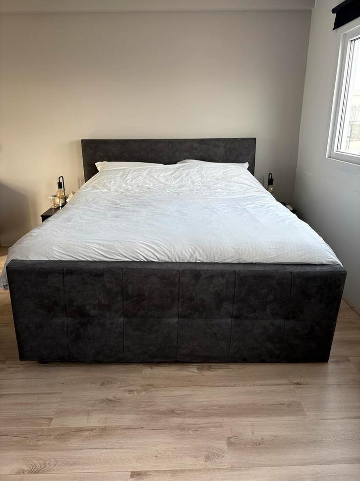 Swiss Sense Boxspring 180x200 cm - In goede staat!, Huis en Inrichting, Slaapkamer | Bedden, Gebruikt, Tweepersoons, 180 cm, 200 cm