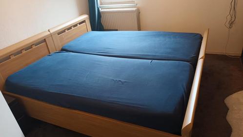 Compleet senioren bed., Huis en Inrichting, Slaapkamer | Bedden, Gebruikt, Tweepersoons, 180 cm, 200 cm, Hout, Overige kleuren