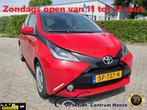 Toyota Aygo 1.0 VVT-i x-play, 1e Eig! Camera! Zondag OPEN!, Voorwielaandrijving, Stof, Gebruikt, Euro 6
