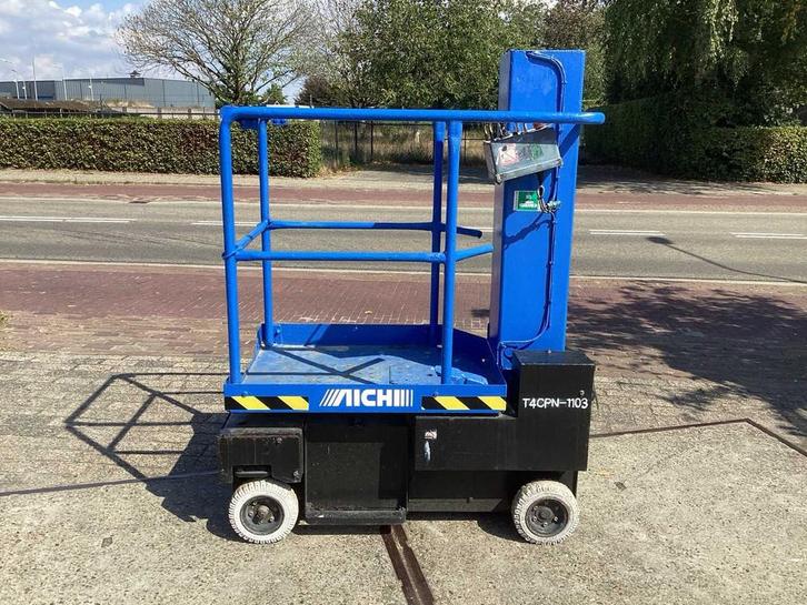 2005 AICHI SV04B Hoogwerker, Zakelijke goederen, Machines en Bouw | Liften, Steigers en Ladders