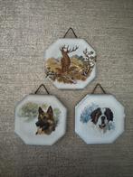 Mini tegeltjes schilderijtjes.. hond / hert, Antiek en Kunst, Ophalen of Verzenden