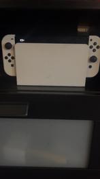 Nintendo switch oled wit, Overige genres, Ophalen of Verzenden, Zo goed als nieuw, 3 spelers of meer