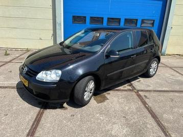 Volkswagen Golf 1.4 FSI Trendline! Airco! Trekhaak! Cruise! beschikbaar voor biedingen