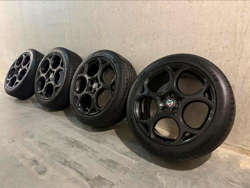 Originele Alfa Romeo Tonale velgen 19 inch, Auto-onderdelen, Banden en Velgen, Banden en Velgen, Zomerbanden, 19 inch, 235 mm