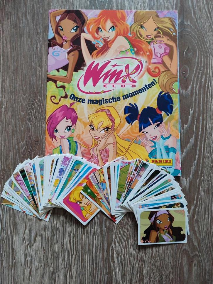 125x Winx panini stickers + album, Hobby en Vrije tijd, Stickers en Plaatjes, Zo goed als nieuw, Meerdere stickers, Ophalen of Verzenden