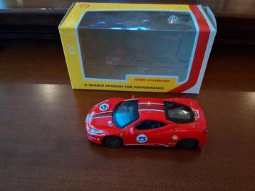 Bburago Ferrari 458 Challange 1:43  Shell Nieuwstaat, beschikbaar voor biedingen