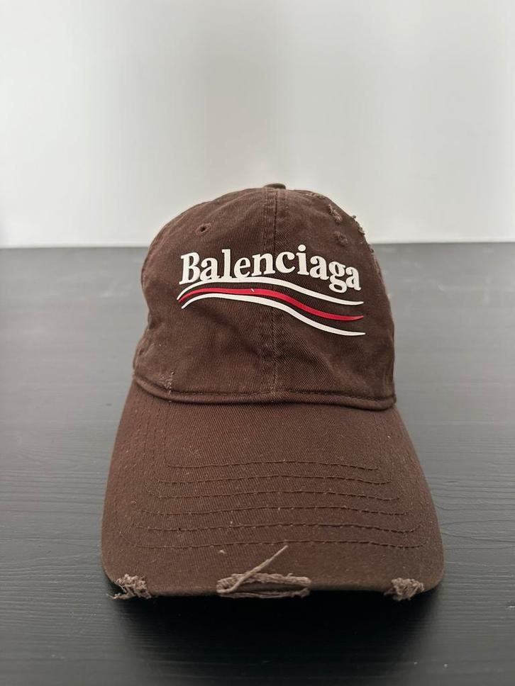 Balenciaga distressed cap bruin – designer pet, Kleding | Heren, Hoeden en Petten, Zo goed als nieuw, Pet, One size fits all, Ophalen of Verzenden