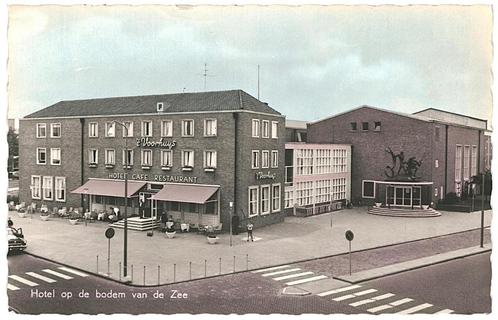 963329	Emmeloord	1959 Flevoland Hotel	t voorhuijs	Restaurant, Verzamelen, Ansichtkaarten | Nederland, Ongelopen, Flevoland, 1940 tot 1960