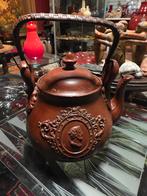 Antieke koffiepot met camees, Ophalen of Verzenden