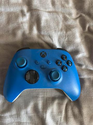 Xbox one controller blauw beschikbaar voor biedingen