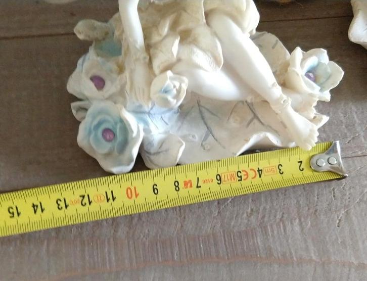 2 vintage bloemenmeisjes elfjes ca.12cm hoog, Verzamelen, Beelden en Beeldjes, Gebruikt, Fantasy, Ophalen of Verzenden