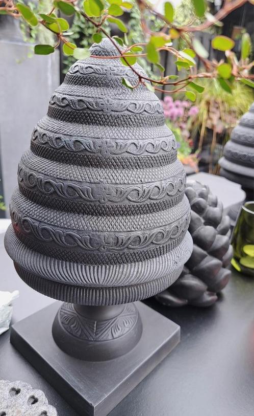 2 zware tuinbeelden, Tuin en Terras, Tuinbeelden, Gebruikt, Overige typen, Metaal, Ophalen of Verzenden