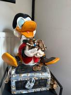 Dagobert duck op schatkist ORIGINEEL!, Ophalen of Verzenden, Donald Duck, Zo goed als nieuw, Beeldje of Figuurtje