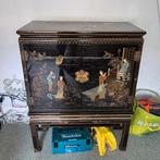 Oriental (Chinese) Cabinet, Ophalen