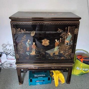 Oriental (Chinese) Cabinet beschikbaar voor biedingen