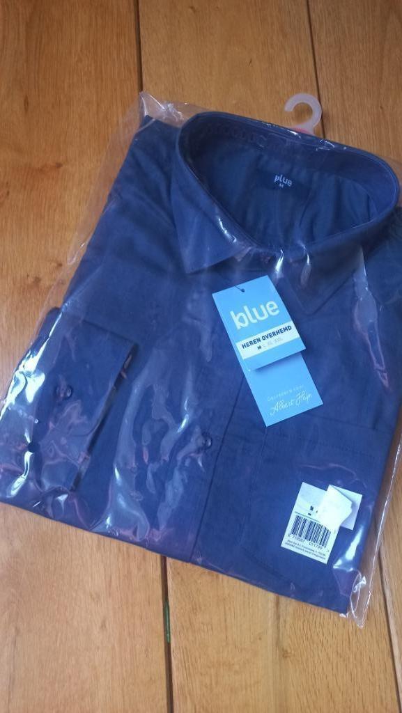 Donkerblauw John Cabot over- nieuw. Maat 39/40 (M) - nieuw, Kleding | Heren, Overhemden, Nieuw, Halswijdte 39/40 (M), Blauw, Ophalen of Verzenden