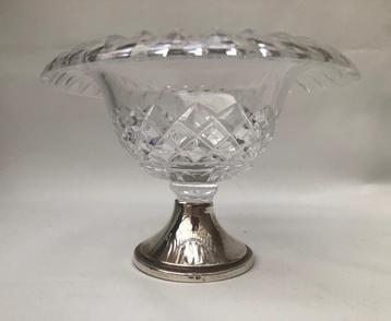 Kristal geslepen coupe op zilveren voet - 1947 -1952  beschikbaar voor biedingen