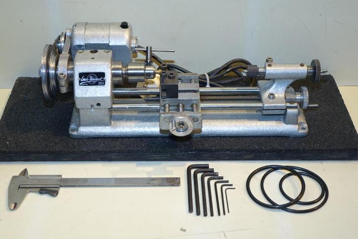 modelbouw metaaldraaibankje klein draaiwerk emco unimat, Doe-het-zelf en Verbouw, Draaibanken, Gebruikt, Metaaldraaibank, Minder dan 500 mm