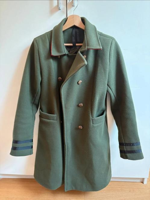 Stijlvolle groene mantel/jas, Kleding | Dames, Jassen | Winter, Zo goed als nieuw, Maat 38/40 (M), Groen, Verzenden