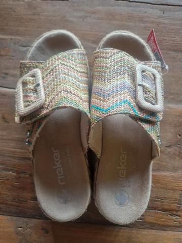 Nieuwe comfortabeleRieker sandalen mt 38 beschikbaar voor biedingen