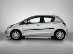 Toyota Yaris 1.5 Hybrid Aspiration (bj 2014, automaat), Auto's, Toyota, Gebruikt, 4 cilinders, Origineel Nederlands, Bedrijf