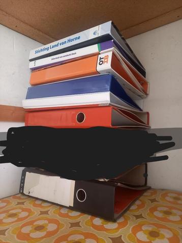 Stapel oude klappers/ordners  (12 st.)  beschikbaar voor biedingen