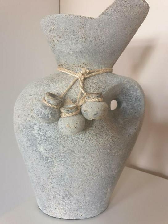 Rustic Still Collection Betonnen Vaas, Huis en Inrichting, Woonaccessoires | Vazen, Zo goed als nieuw, Overige kleuren, Minder dan 50 cm