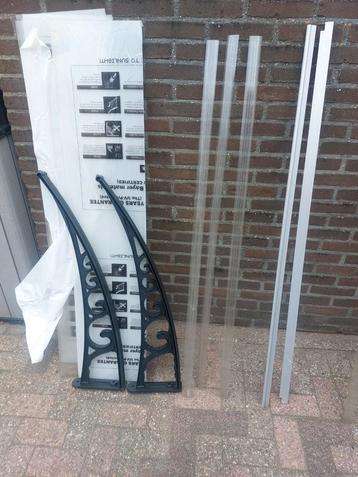 Voordeur dak beschikbaar voor biedingen