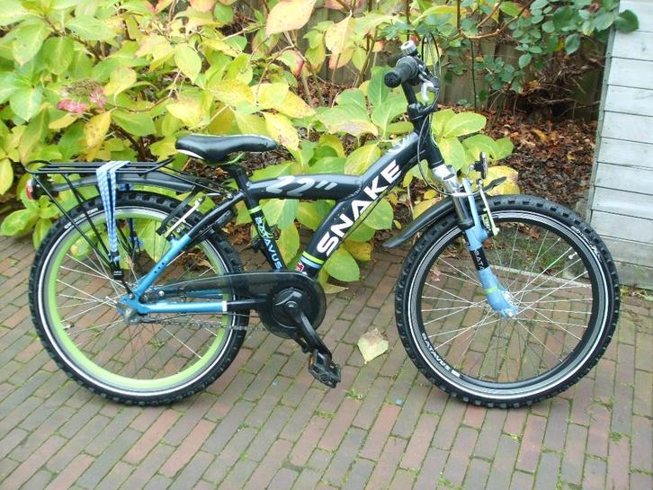 BATAVUS SNAKE 22 INCH IN NETTE STAAT, Fietsen en Brommers, Fietsen | Jongens, Zo goed als nieuw, 22 inch, Handrem, Versnellingen