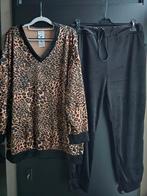 Nieuwe 2delige set velours 44 46 48 zwart panter, Ophalen of Verzenden, Nieuw, Maat 46/48 (XL) of groter, Zwart