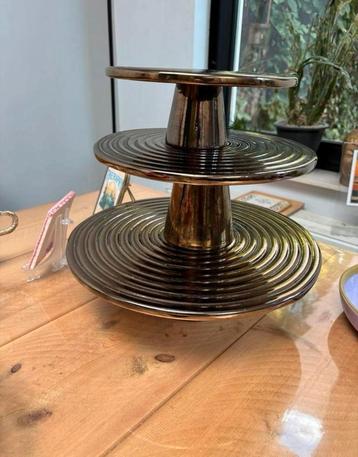 Dutchdeluxes keramiek Taartplateau Goud 3 stuks beschikbaar voor biedingen