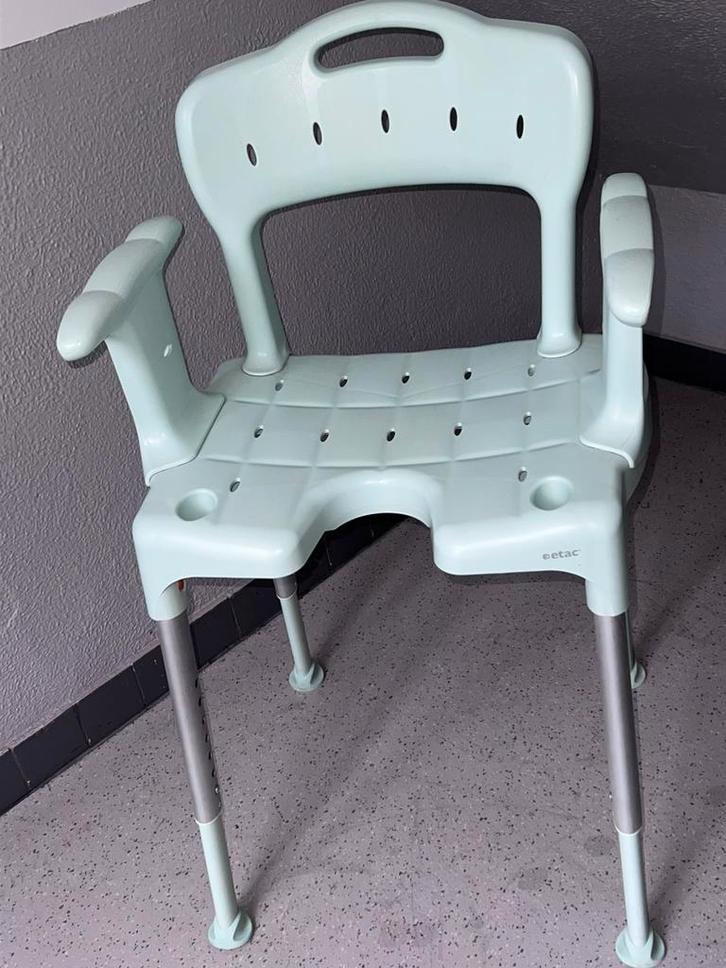 Etac Swift douchestoel, Diversen, Verpleegmiddelen, Zo goed als nieuw, Ophalen of Verzenden