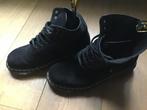 Dr. Martens 1460 Pascal black Suede mt 41, Zwart, Boots, Ophalen of Verzenden, Zo goed als nieuw