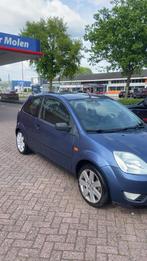 Ford Fiësta 1.3 8V 3DR  Blauw, Auto's, 1299 cc, 4 cilinders, Blauw, Origineel Nederlands