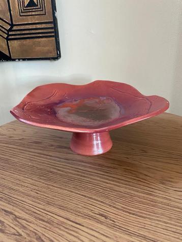 Studio Roodachtig Steengoed Tray op Voet Inspired by Nature beschikbaar voor biedingen