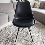 1 Zwarte eetkamerstoel van de jysk, Ophalen, Zo goed als nieuw, Zwart, Eén