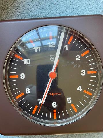 Philips Quartz Vintage Wandklok beschikbaar voor biedingen