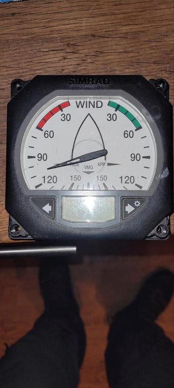 Simrad wind meter