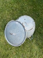 Grijs emaille pan, Ophalen