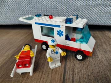 Lego Ambulance – 6666 beschikbaar voor biedingen
