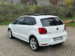 Volkswagen Polo 1.2 TSI Highline PANO I CRUISE I PDC I ZEER, Stof, Zwart, 4 cilinders, Wit